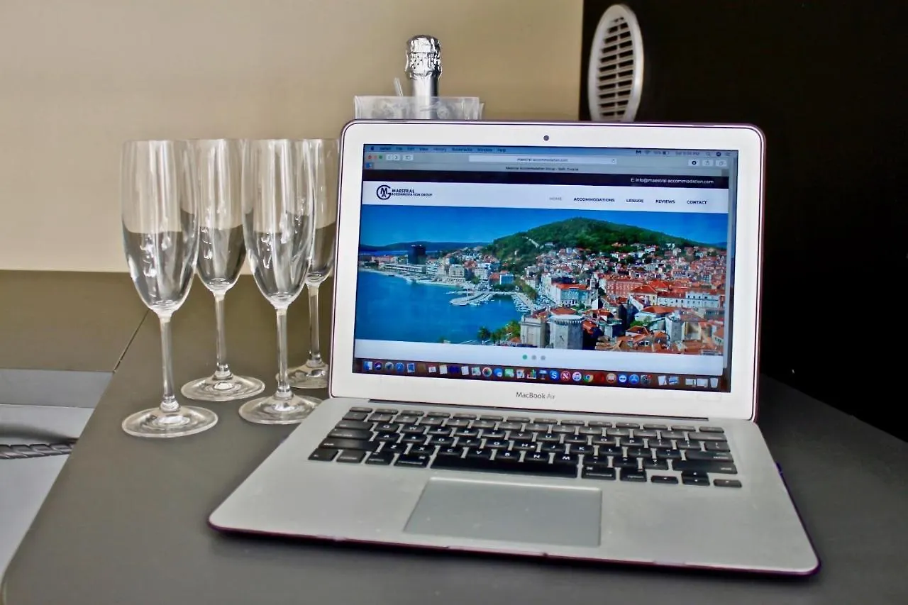 ****  Galeria Valeria Seaside Downtown - Mag Quaint & Elegant Boutique Hotels Split Croatia