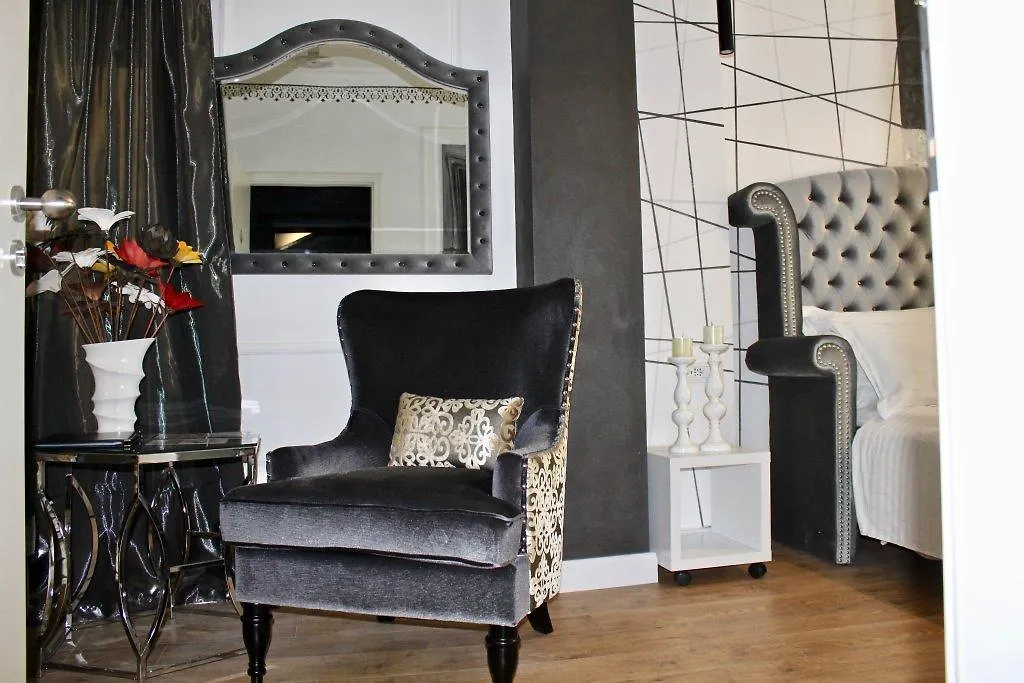 Galeria Valeria Seaside Downtown - Mag Quaint & Elegant Boutique Hotels Split 4*,
