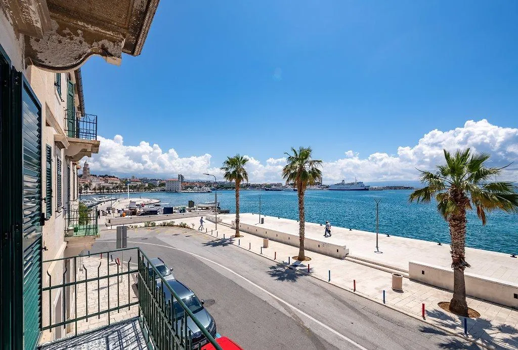 Galeria Valeria Seaside Downtown - Mag Quaint & Elegant Boutique Hotels Split