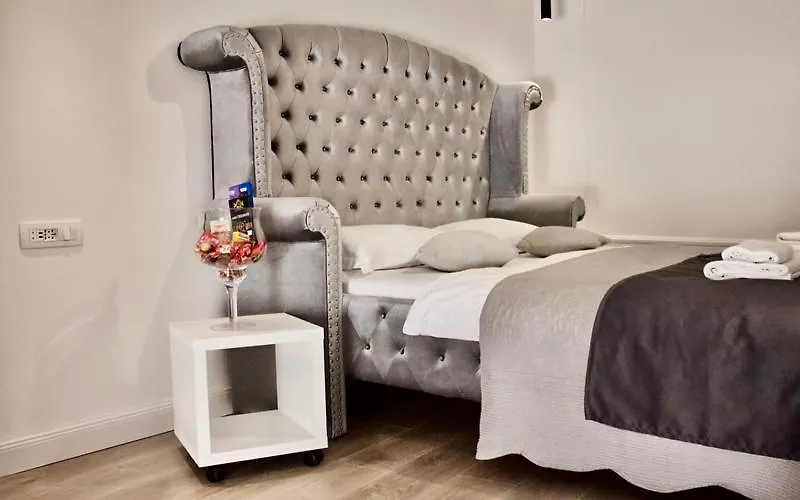 Galeria Valeria Seaside Downtown - Mag Quaint & Elegant Boutique Hotels Split