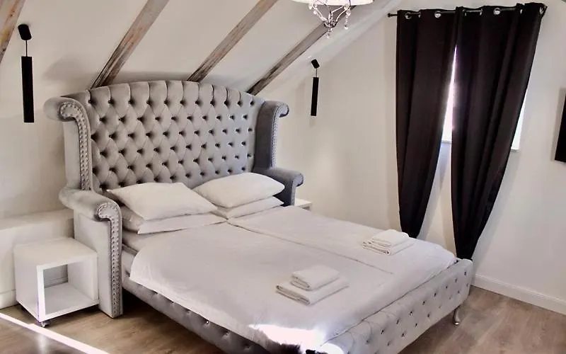 Galeria Valeria Seaside Downtown - Mag Quaint & Elegant Boutique Hotels Split