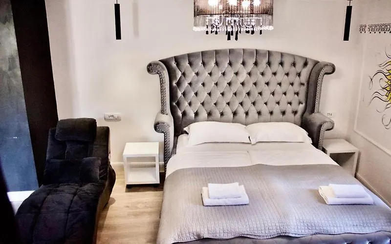 Galeria Valeria Seaside Downtown - Mag Quaint & Elegant Boutique Hotels Split