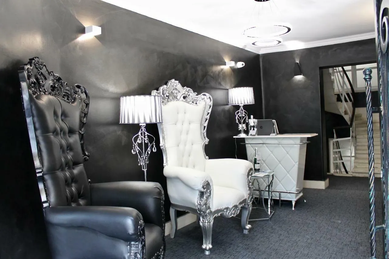 Galeria Valeria Seaside Downtown - Mag Quaint & Elegant Boutique Hotels Split