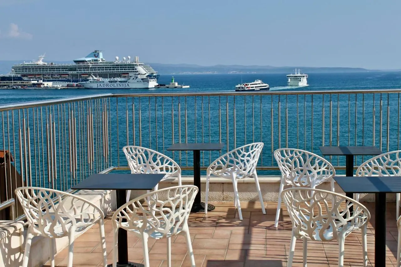 Galeria Valeria Seaside Downtown - Mag Quaint & Elegant Boutique Hotels Split Croatia